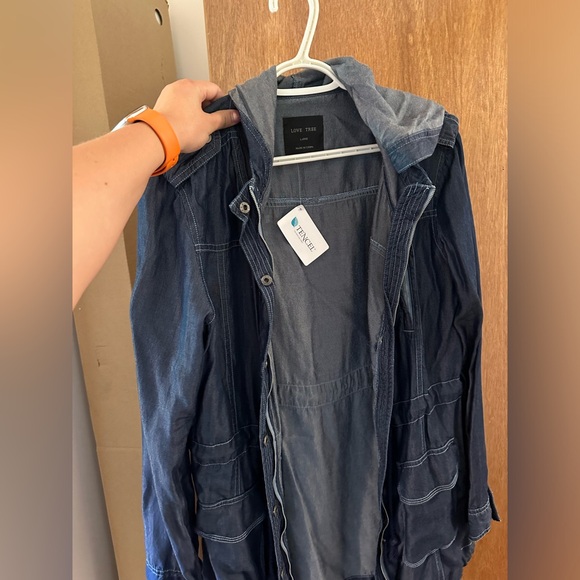 Brand new hooded denim jacket - Picture 3 of 5